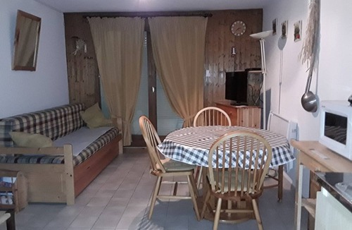 Saint-Jean-dʼAulps Apartment | Cozy duplex with south balcony and garage in Saint-Jean-d'Aulps