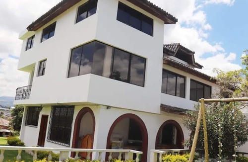 Tumbaco House | Cozy ecological house with private pool and jacuzzy