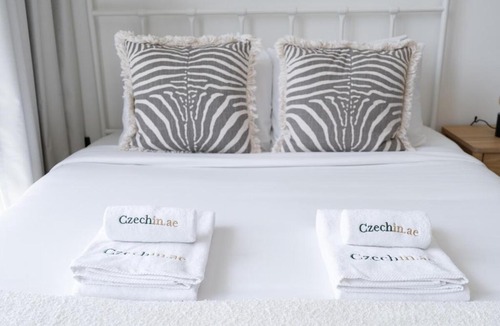 Al Barsha Apartment | Cozy & Elegant Studio, Oxford Gardens Arjan