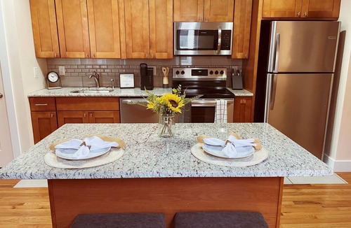 West Philadelphia Apartment | Cozy Elements Near UPenn and CHOP World Cup Discounts available
