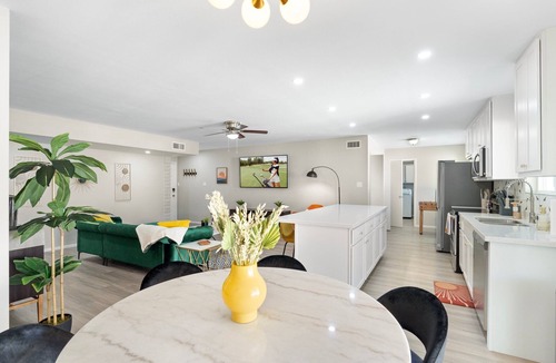 North Mountain House | Cozy Escape-Heated Pool-Perfect Location-SpringTRN