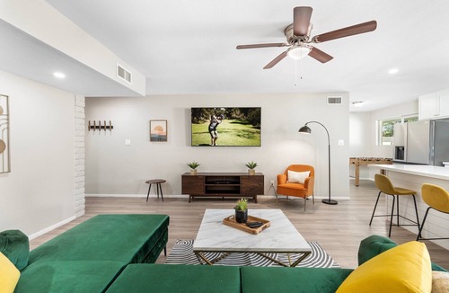 North Mountain House | Cozy Escape-Heated Pool-Perfect Location-SpringTRN