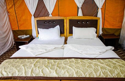 Nubra Valley Hotel | Cozy Ethnic Camp