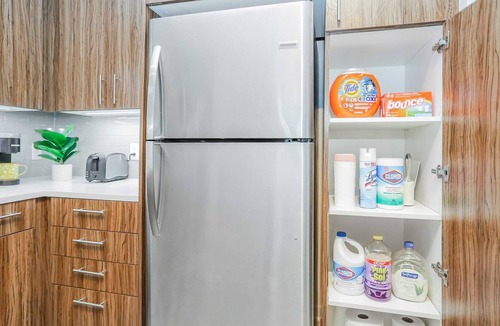 Fairfax Apartment | Cozy Experience in Fairfax + Pool
