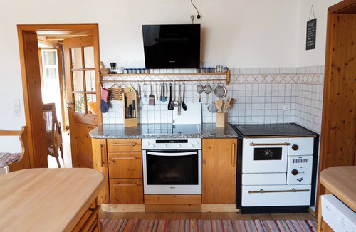 Thaining Apartment | Cozy family-friendly apartment with farm flair up to 5 beds