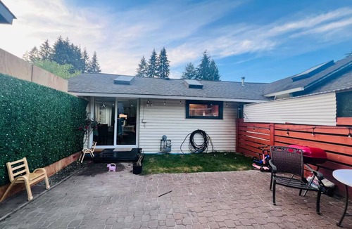 Everett House | Cozy Family Home