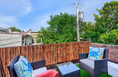 Federal Hill Apartment | Cozy FedHill Gem plus Parking and Walk to Harbor and Stadiums