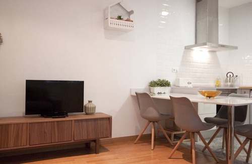 Huertas Apartment | Cozy Flat @Cortes *Elevator*WiFi*
