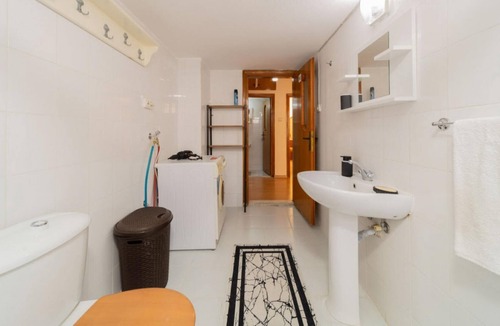 Altnkum Mahallesi Apartment | Cozy Flat with Balcony 5 min to Konyaalti Beach