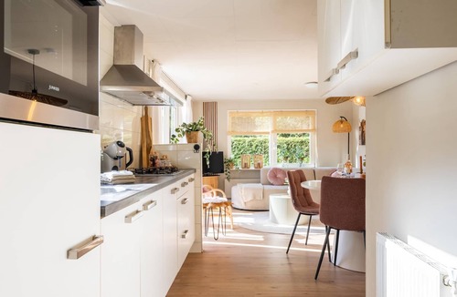 Hattemerbroek Ski Chalet | Cozy forest chalet with sunny garden & terrace
