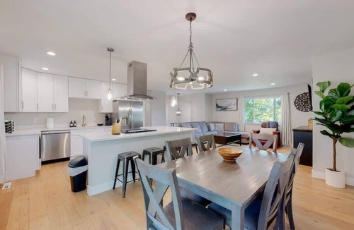 Castlewood House | Cozy Four Bedroom Family Retreat with Yard and Air Hockey