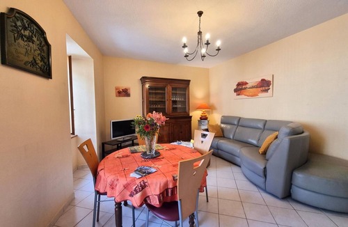 Saint-Germain-Laval Cottage | Cozy 2-Bedroom Cottage with Garden, Wi-Fi, BBQ, and Modern Amenities in Saint-Germain-Laval