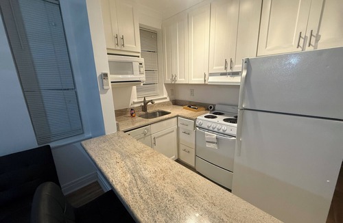 Reed-Cooke Apartment | Cozy full studio near DuPont Circle - 3rd Floor