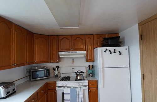 Clarks Point House | Cozy Fully Equipped 3BR 1BA Private House Self Check In-Out WiFi Washer Dryer