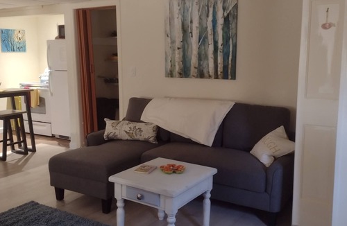 Prides Crossing Apartment | Cozy fully equipped studio minutes from downtown Salem