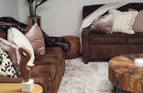 District Heights Apartment | Cozy Fully Furnished 2 Bedroom Unit