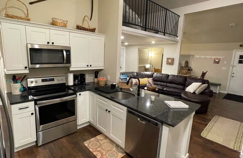 Sound Beach House | Cozy, fully remodeled water view home on quiet cul de sac