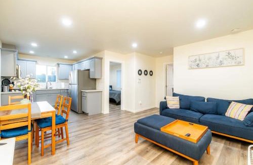 Glendora House | Cozy Glendora Home Walk to Route66 Near Disneyland