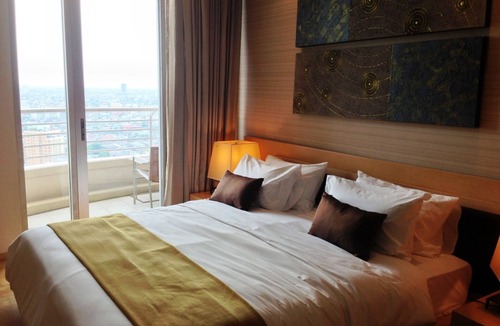 Sathorn Condo | Cozy/Great Location Sathorn Condo