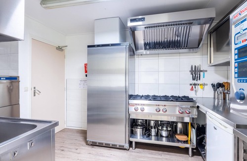 Exloo House | Cozy group home with six bathrooms