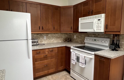 Hampton Bays House | Cozy Hamptons get away, pool, minutes from beaches, shops, restaurants and more!