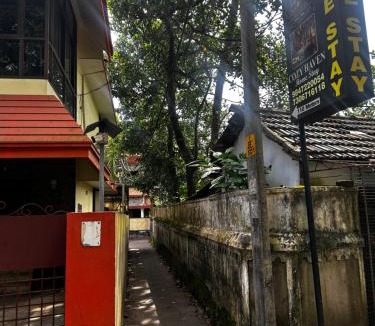 Thamaraparambu House | Cozy Haven Homestay Fort Kochi