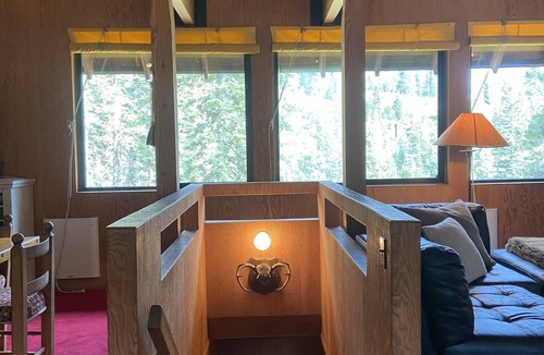 Bear Valley Cabin | Cozy Historic Bear Valley Cabin