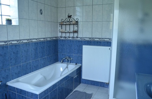 Le Bizet House | Cozy Holiday Home in Ploegsteert With a Garden