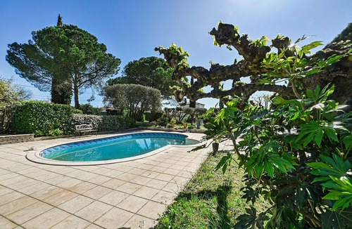 Saint-Julien-les-Rosiers House | Cozy home in Saint-Julien-les-Rosie