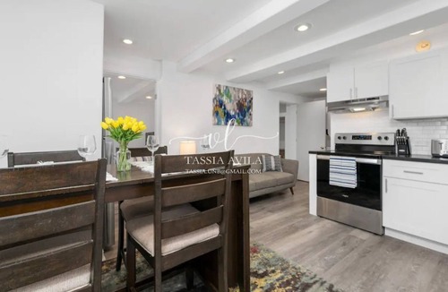 Kalihi Valley House | Cozy Home Downtown, 2 Bed 1 Bath - Free Parking