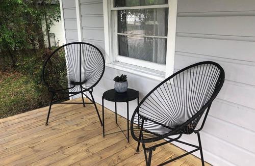 Jacksonville House | Cozy Home: Fire Pit+Pets: near Riverside+Downtown