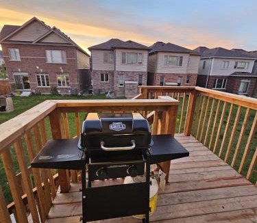 Kitchener House | Cozy Home for 10 people