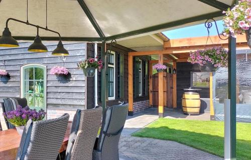Meer House | Cozy Home In Den Ham With Kitchen