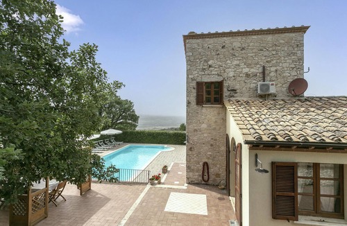 Guardea House | Cozy home in Guardea TR
