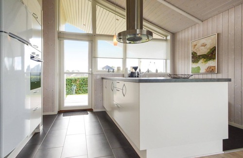 Flovt Strand House | Cozy home in Haderslev with sauna