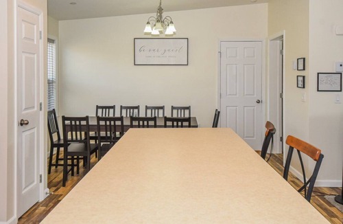 McHenry House | Cozy home in McHenry minutes from activities and WISP