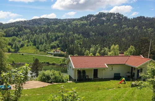 Sveio House | Cozy home in Førde i Hordaland