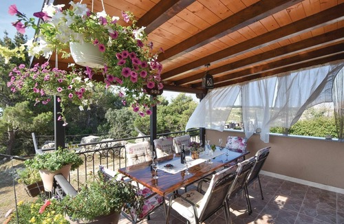 Mejasi House | Cozy home in Split with private swimming pool, can be inside or outside