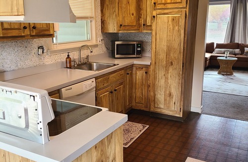 Livonia House | Cozy home in the heart of Metro Detroit