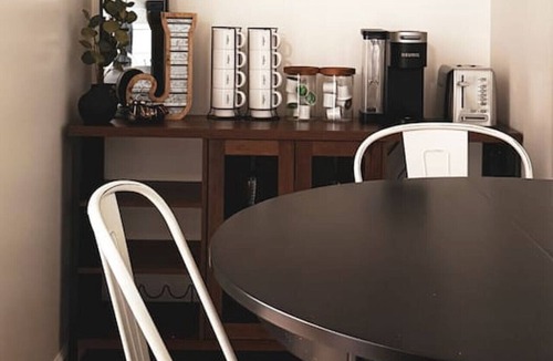 Taylor House | Cozy home minutes from DTW Airport