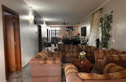 Centre de Flacq Apartment | cozy home