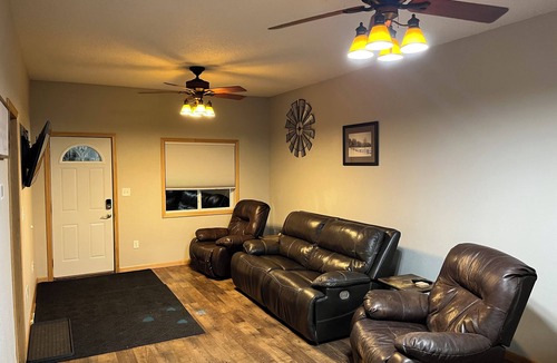 Penn House | Cozy home near Devils Lake, ND (Penn)