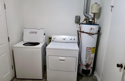 Mobile House | Cozy Home nestled in quite West Mobile Alabama