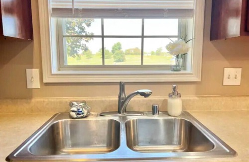 Richmond House | Cozy Home on Golf Course: Near I-75 & Buc-ee`s