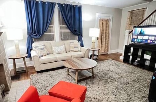 West Price Hill House | Cozy Home Quiet Neighborhood 10 Min to Downtown