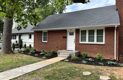 Fry's Spring House | Cozy Home with Walking Distance to Scott Stadium
