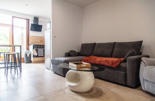 Saint-Pol-sur-Mer House | Cozy House Between the City and the Beach with a Private Garden