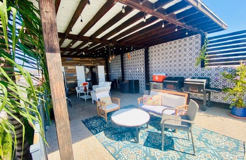 Machado Apartment | Cozy house 2 minutes from the beach. Beautiful ocean view from the terraces.