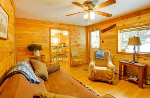 Interlochen House | Cozy Interlochen Cabin w/Dock: 1 Mi to Green Lake
