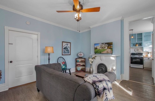 Irvington House | Cozy Irvington Getaway: Mins to Downtown